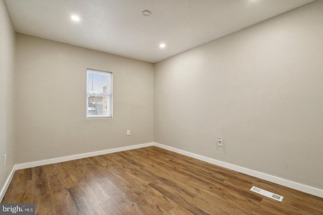 1127 N LEE ST, Philadelphia, PA 19123