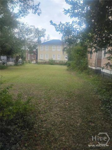 1706 Barnard Street, Savannah, GA 31401