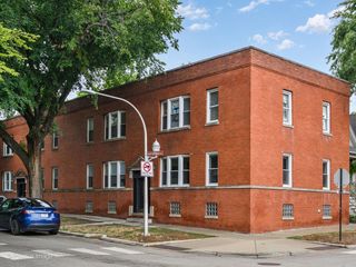 3803 N Ravenswood Avenue 1, Chicago, IL 60613