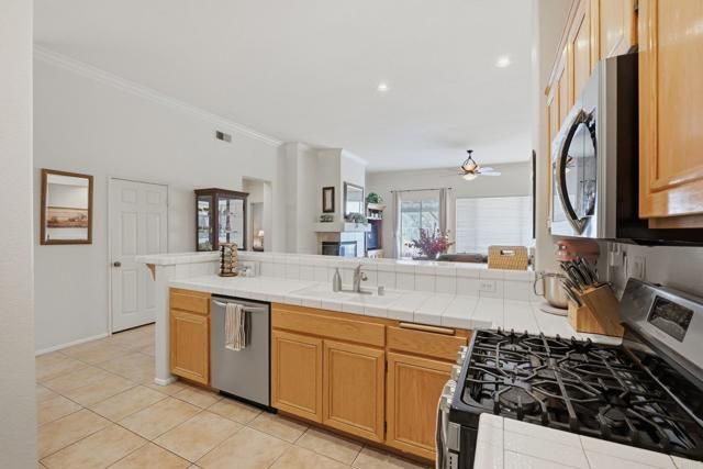 27678 Trailhead Court, Corona, CA 92883