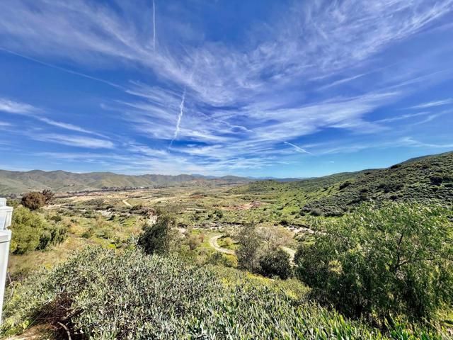 27678 Trailhead Court, Corona, CA 92883