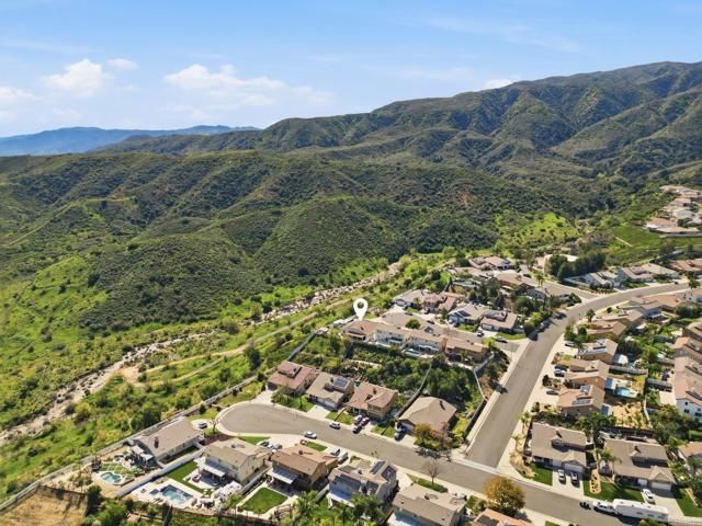 27678 Trailhead Court, Corona, CA 92883