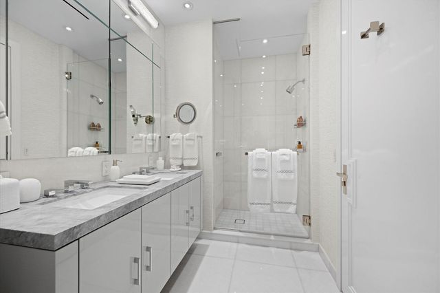 1100 S Flagler Drive 804, West Palm Beach, FL 33401