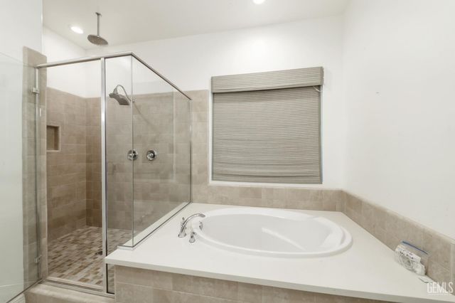 12319 Ashlyn Drive, Bakersfield, CA 93311