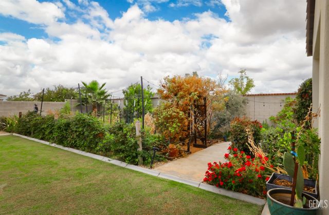 12319 Ashlyn Drive, Bakersfield, CA 93311