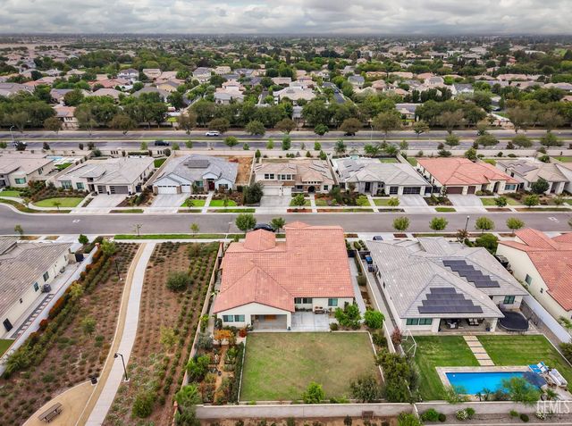 12319 Ashlyn Drive, Bakersfield, CA 93311