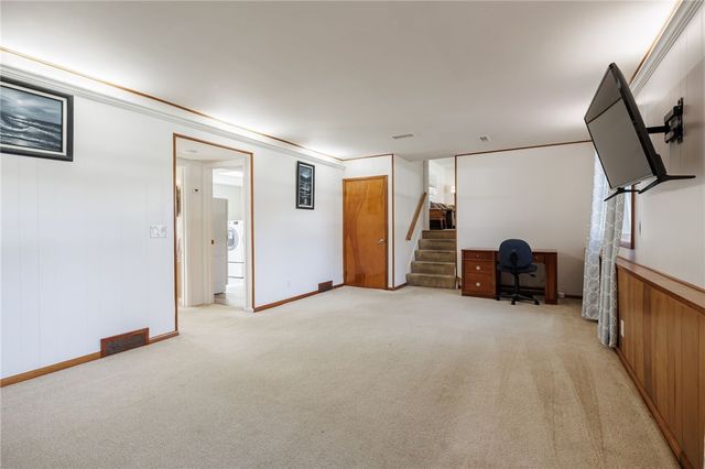 30 Stuyvesant Road, Pittsford, NY 14534