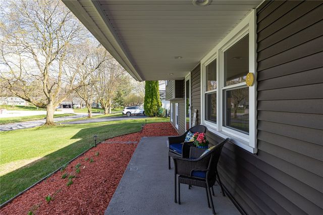 30 Stuyvesant Road, Pittsford, NY 14534