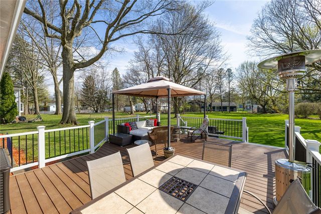 30 Stuyvesant Road, Pittsford, NY 14534