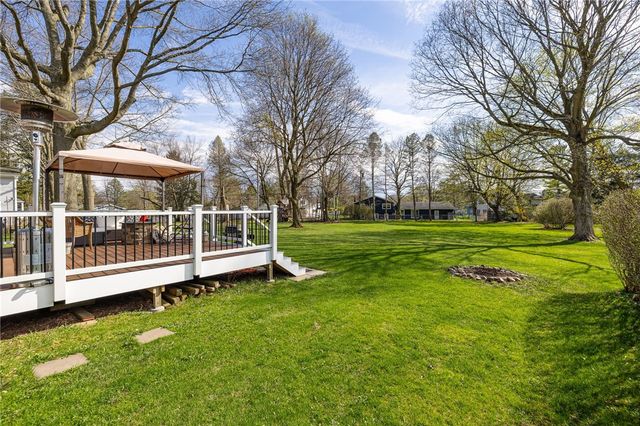 30 Stuyvesant Road, Pittsford, NY 14534