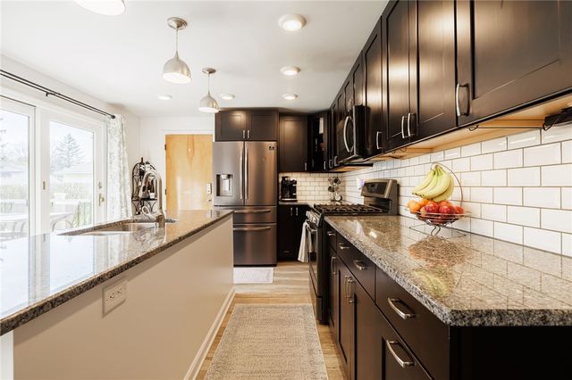 30 Stuyvesant Road, Pittsford, NY 14534