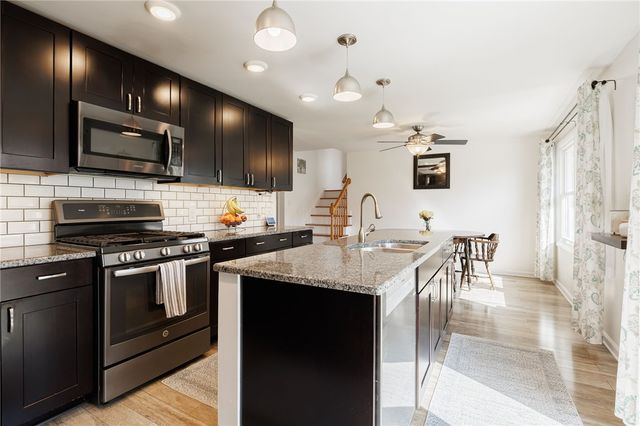 30 Stuyvesant Road, Pittsford, NY 14534