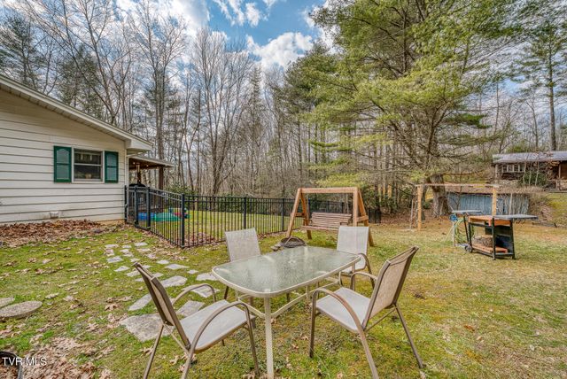 557 Waddell Road, Mountain City, TN 37683