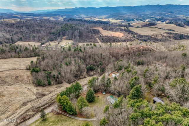 557 Waddell Road, Mountain City, TN 37683