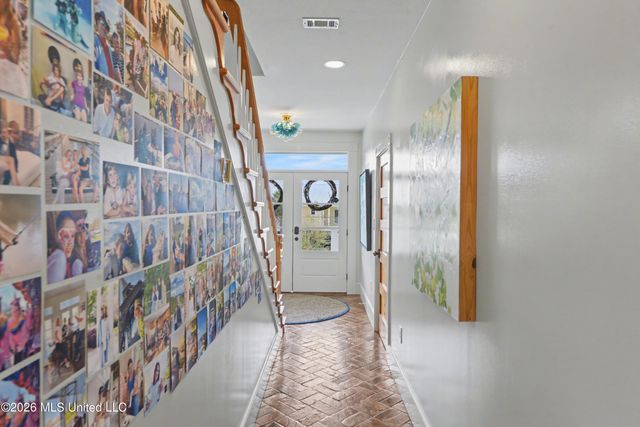 106 Ashwood Drive, Pass Christian, MS 39571