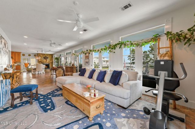 106 Ashwood Drive, Pass Christian, MS 39571