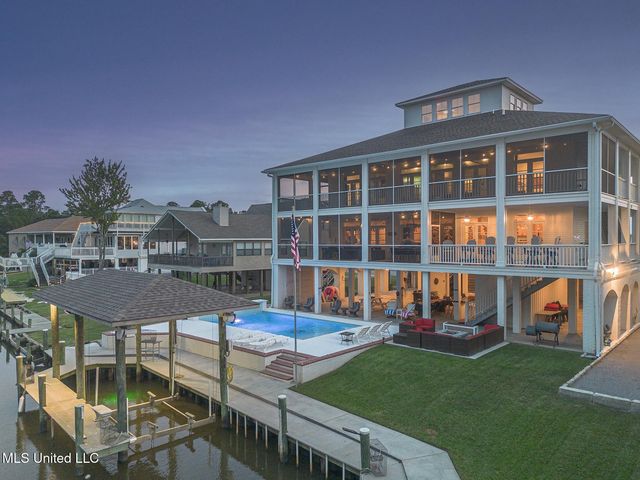 106 Ashwood Drive, Pass Christian, MS 39571