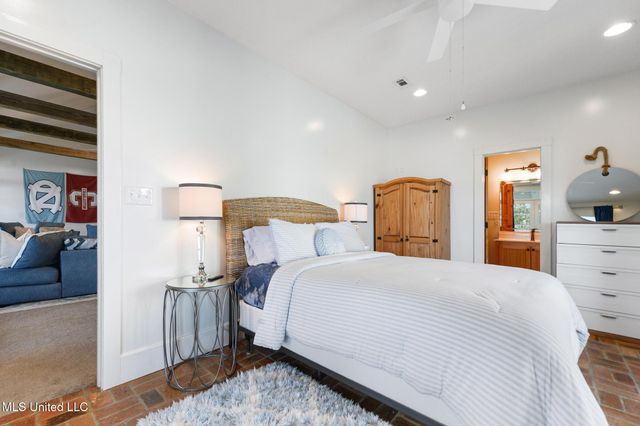 106 Ashwood Drive, Pass Christian, MS 39571