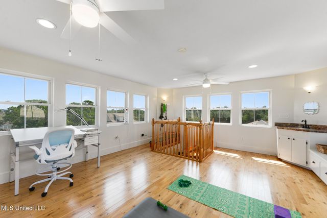 106 Ashwood Drive, Pass Christian, MS 39571