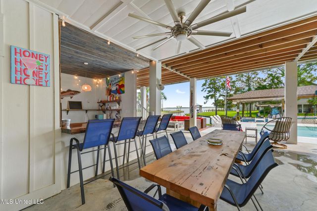 106 Ashwood Drive, Pass Christian, MS 39571