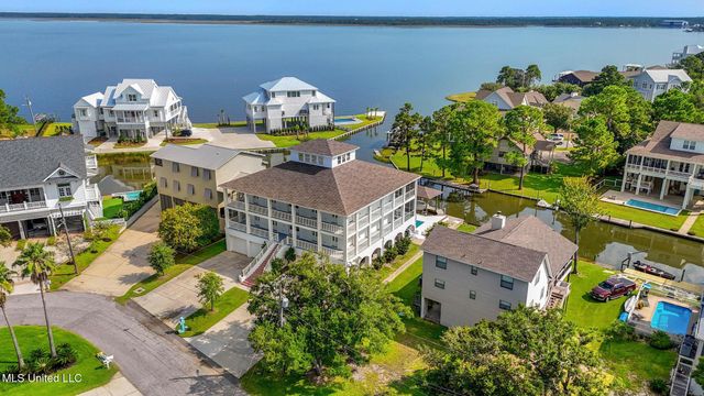 106 Ashwood Drive, Pass Christian, MS 39571