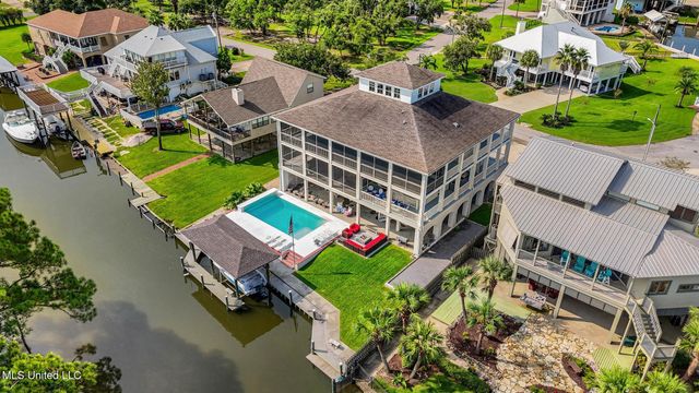 106 Ashwood Drive, Pass Christian, MS 39571