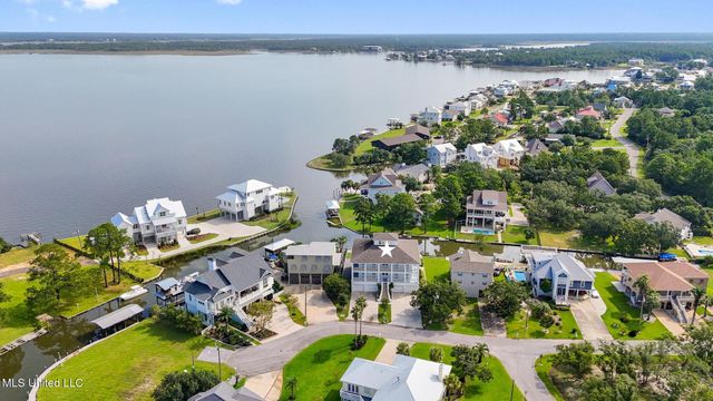 106 Ashwood Drive, Pass Christian, MS 39571