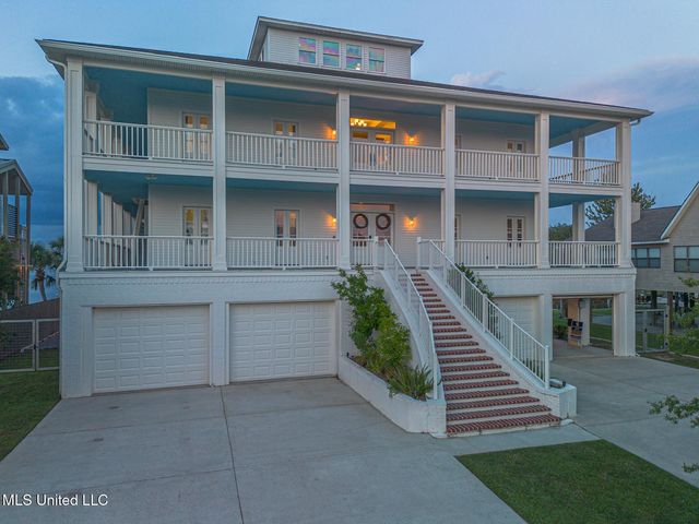 106 Ashwood Drive, Pass Christian, MS 39571