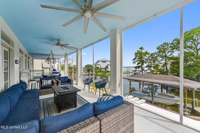 106 Ashwood Drive, Pass Christian, MS 39571