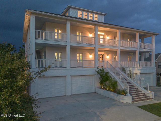 106 Ashwood Drive, Pass Christian, MS 39571