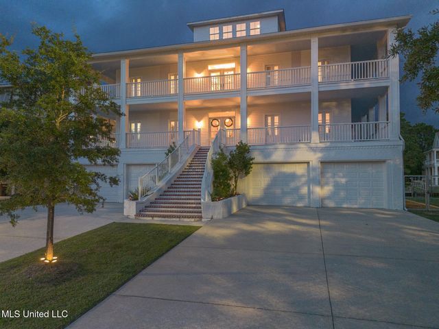 106 Ashwood Drive, Pass Christian, MS 39571