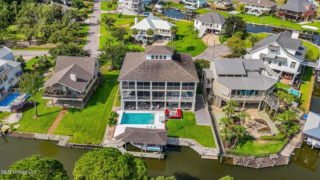 106 Ashwood Drive, Pass Christian, MS 39571