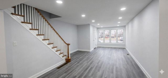 5240 E ROOSEVELT BLVD, Philadelphia, PA 19124