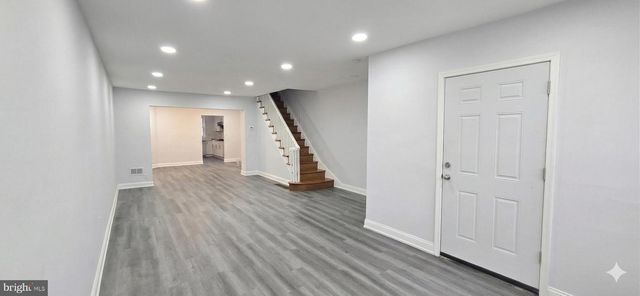 5240 E ROOSEVELT BLVD, Philadelphia, PA 19124