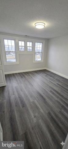 5240 E ROOSEVELT BLVD, Philadelphia, PA 19124