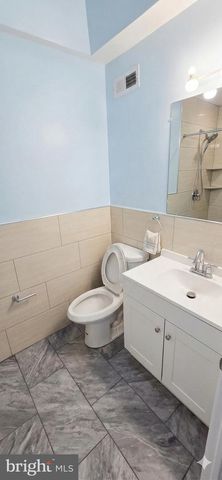 5240 E ROOSEVELT BLVD, Philadelphia, PA 19124