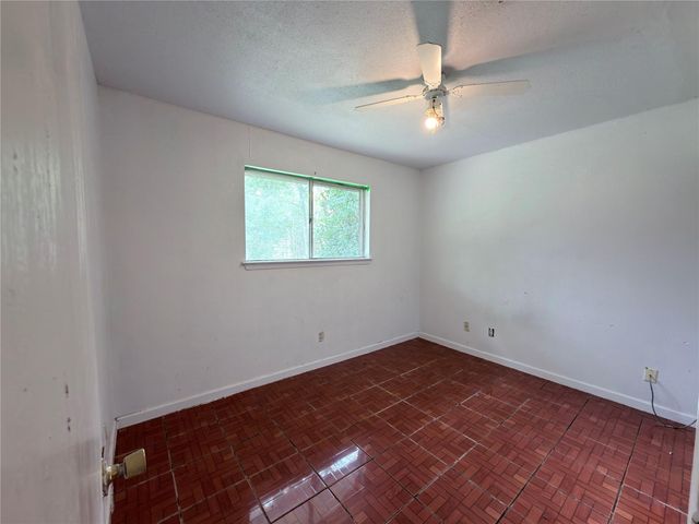 2512 E Stassney LN, Austin, TX 78744