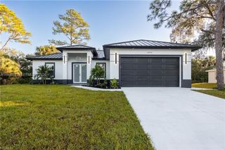 6050 N Moss Cir, La Belle, FL 33935