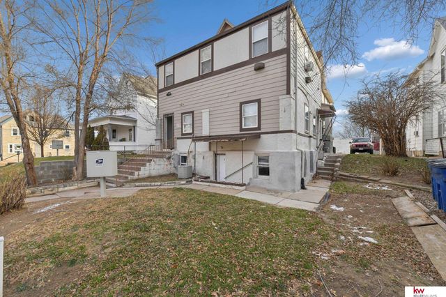 1305 S 32nd Street, Omaha, NE 68105