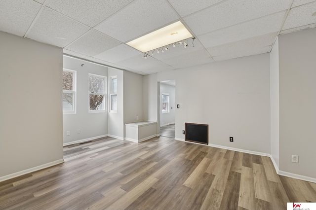 1305 S 32nd Street, Omaha, NE 68105