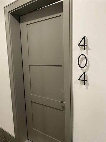 28 South Street 404, Somerville, MA 02143