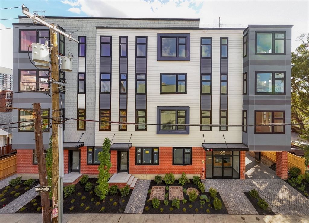 28 South Street 404, Somerville, MA 02143