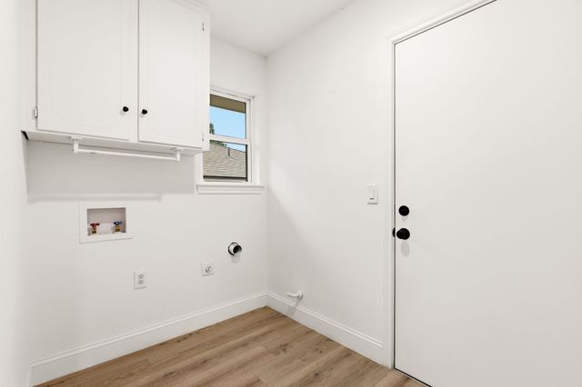 1812 Park Hill Drive, Arlington, TX 76012