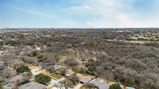 1812 Park Hill Drive, Arlington, TX 76012