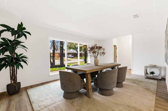 1812 Park Hill Drive, Arlington, TX 76012