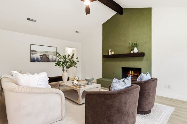 1812 Park Hill Drive, Arlington, TX 76012