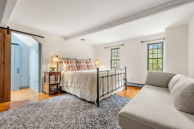 41 Longmeadow Road, Wellesley, MA 02482