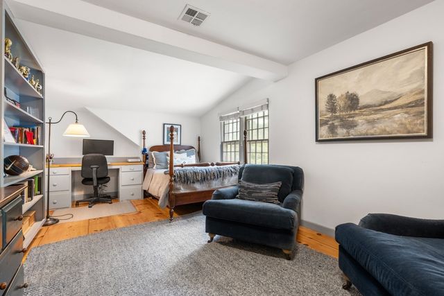 41 Longmeadow Road, Wellesley, MA 02482