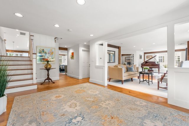 41 Longmeadow Road, Wellesley, MA 02482