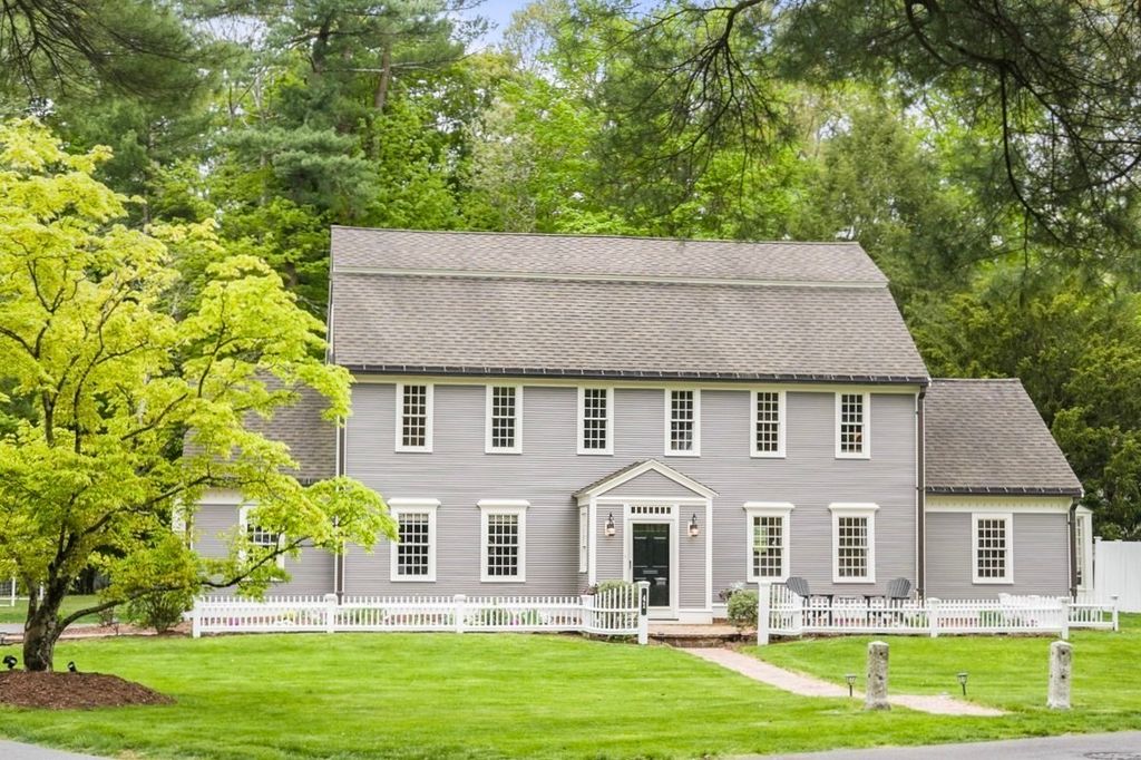 41 Longmeadow Road, Wellesley, MA 02482